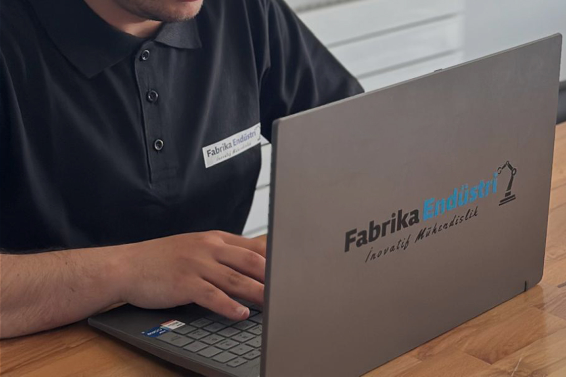 24/7 Service Support
